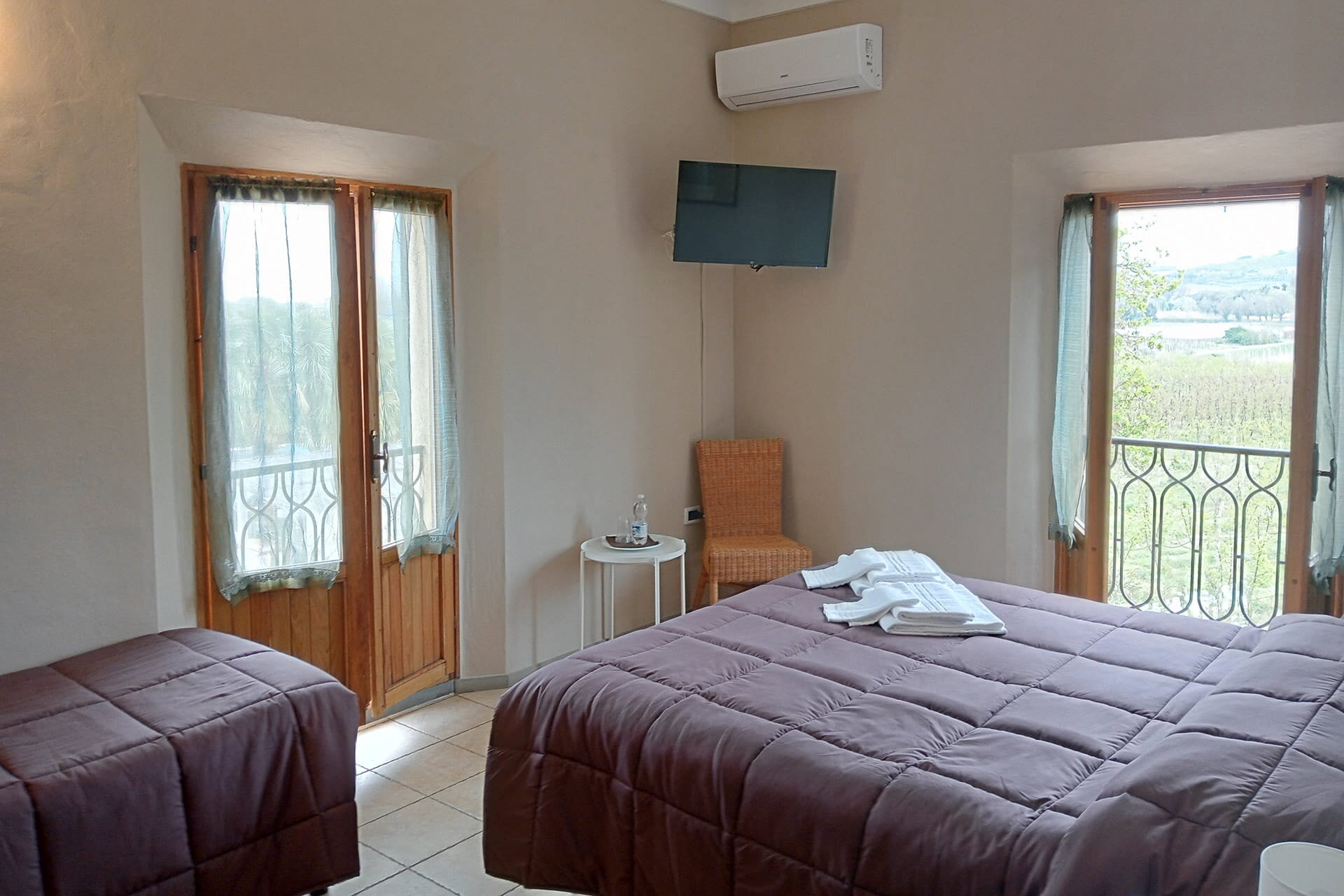 Contea Valdamone Camera 1