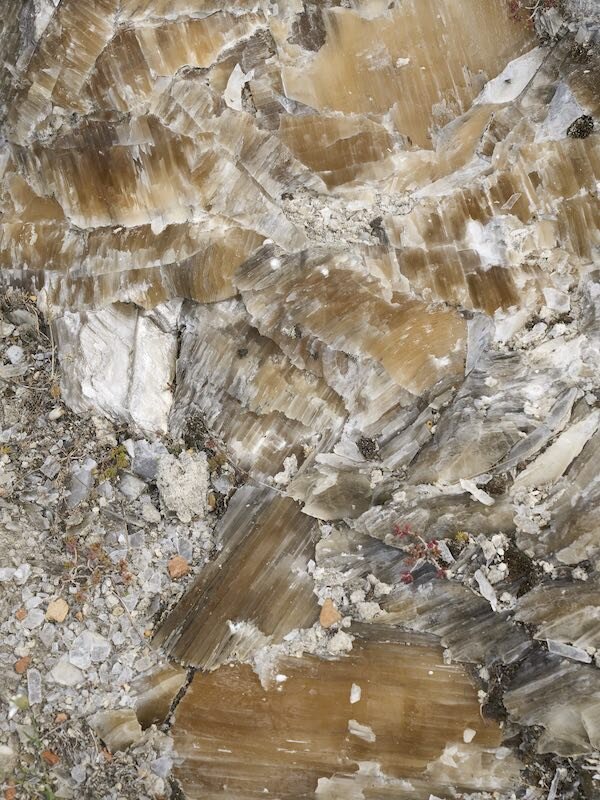 Il lungo viaggio del gesso, tra mito e realtà