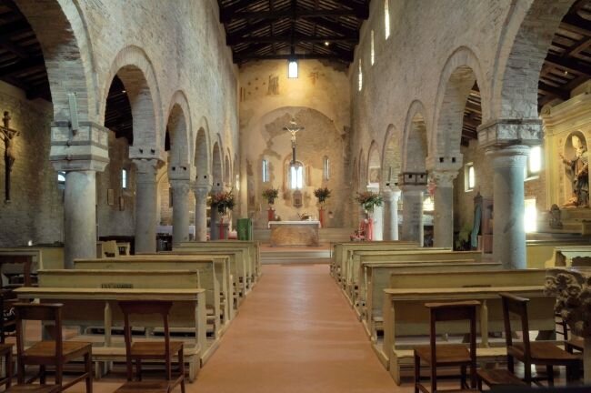 Interno Pieve Tho