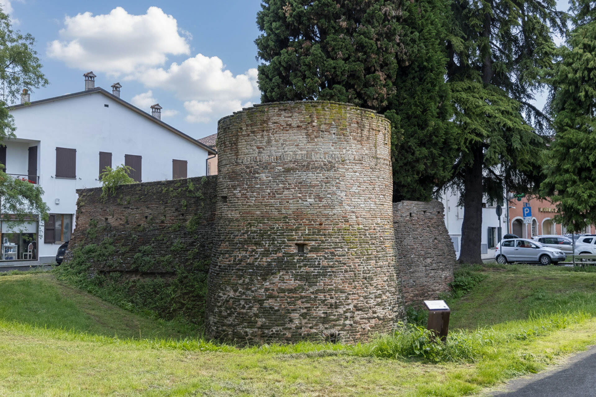 Rocca, mura e torri