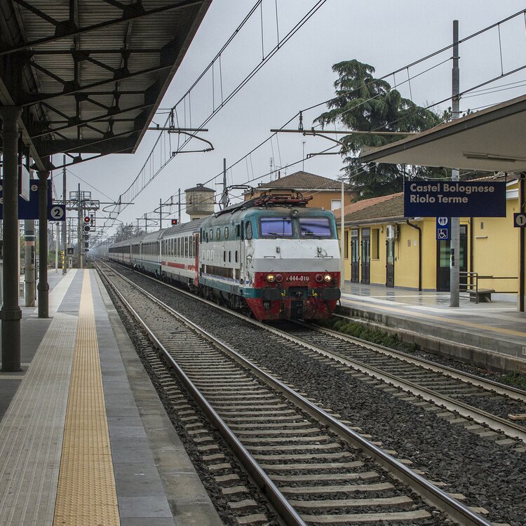 Stazione ferroviaria di Castel Bolognese - Riolo Terme