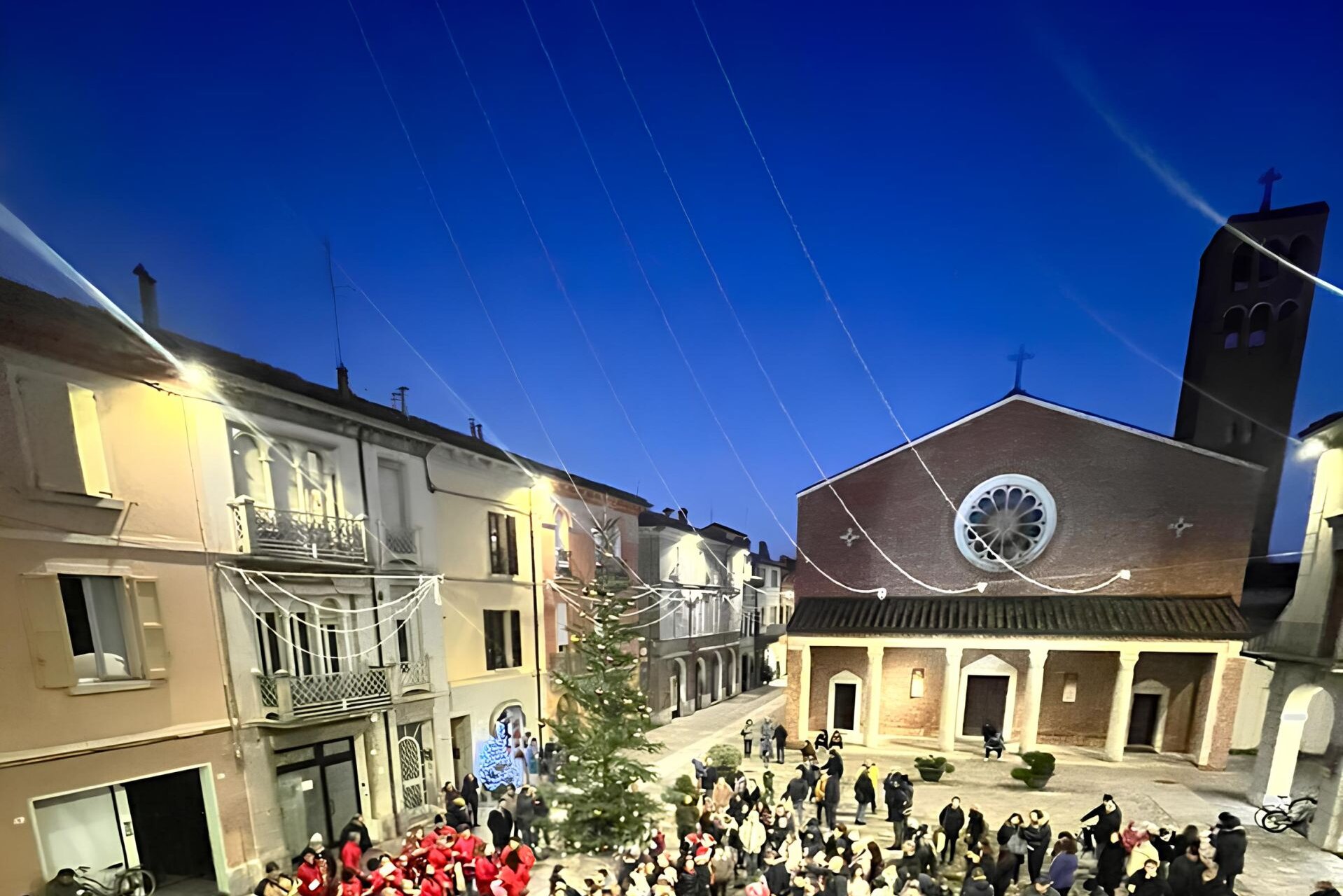 Accensione dell'albero di Natale a Solarolo